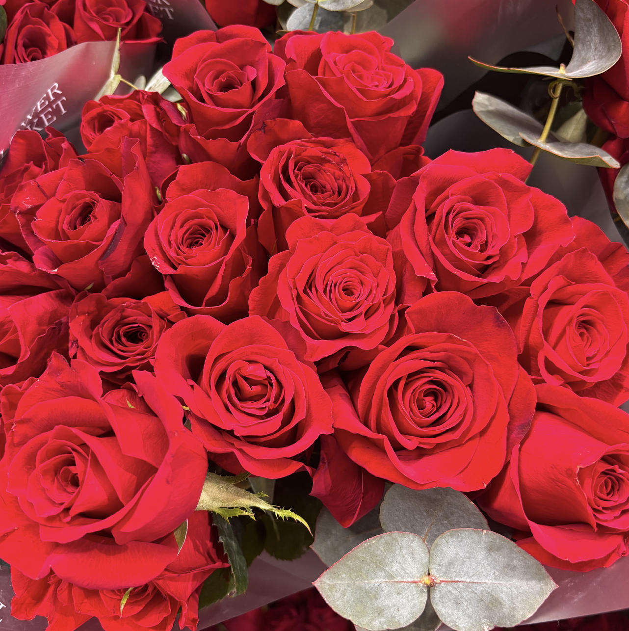 a bouquet of red roses