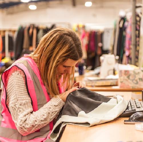 shwop-and-sew-lab–bristolians-give-your-clothes-a-second-life