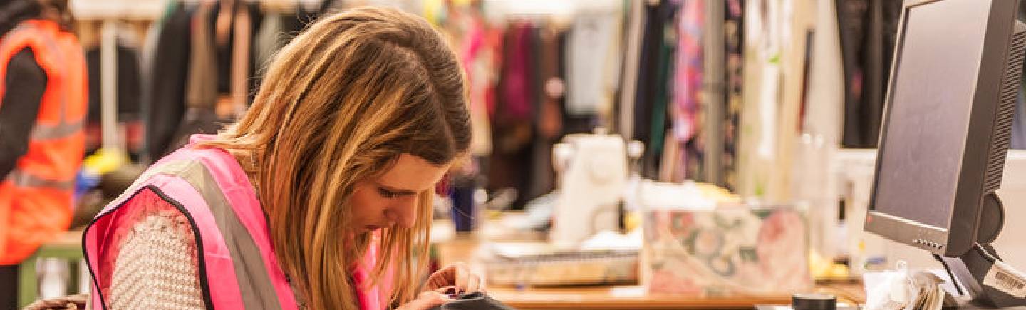 shwop-and-sew-lab–bristolians-give-your-clothes-a-second-life