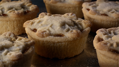 M&S Food Christmas Ad (1) copy.jpg